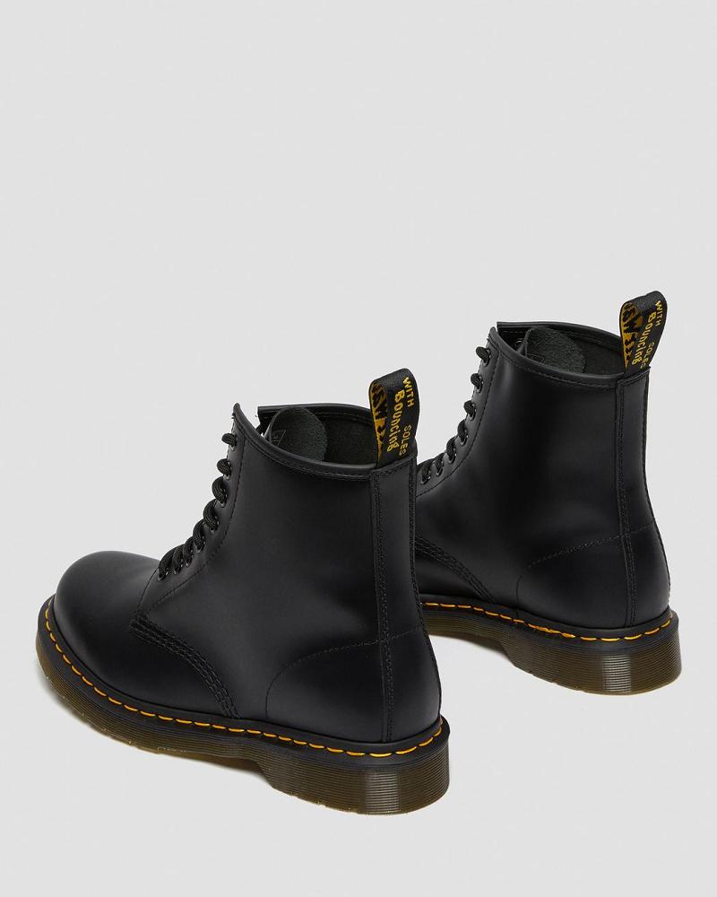 Black Men's Dr Martens 1460 Smooth Leather Lace Up Boots | CA 536VRW